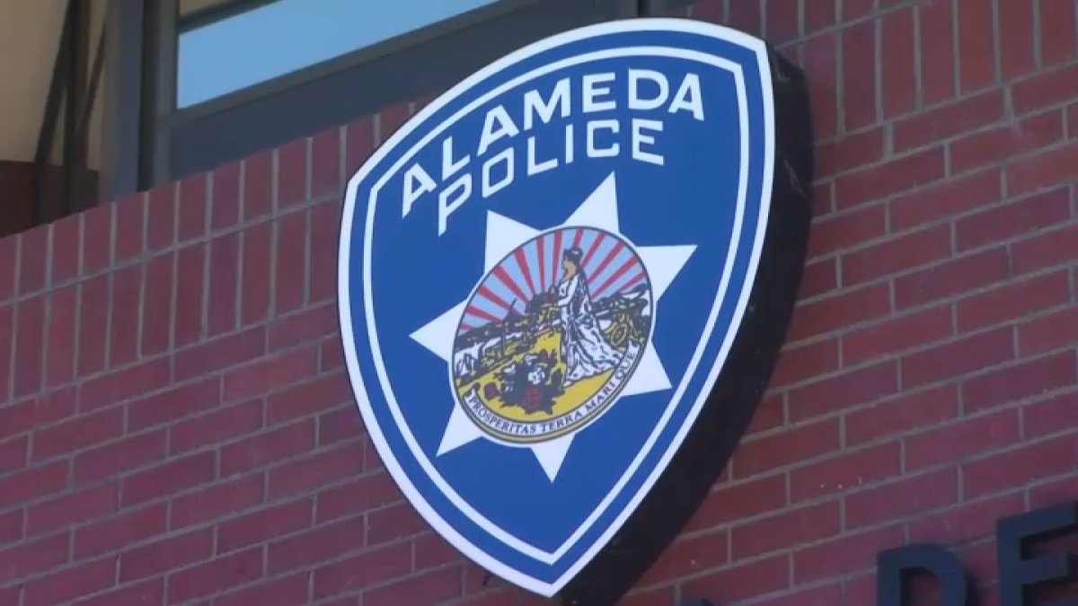 Alameda police issue warning over ‘door kick challenge’ – NBC Bay Area