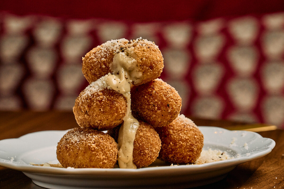 Bar Avoja Arancini Cacio E Pepe