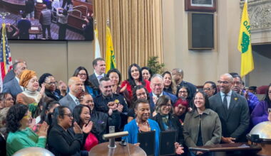 Mayor Lee signs executive orders to limit federal immigration activity in Oakland