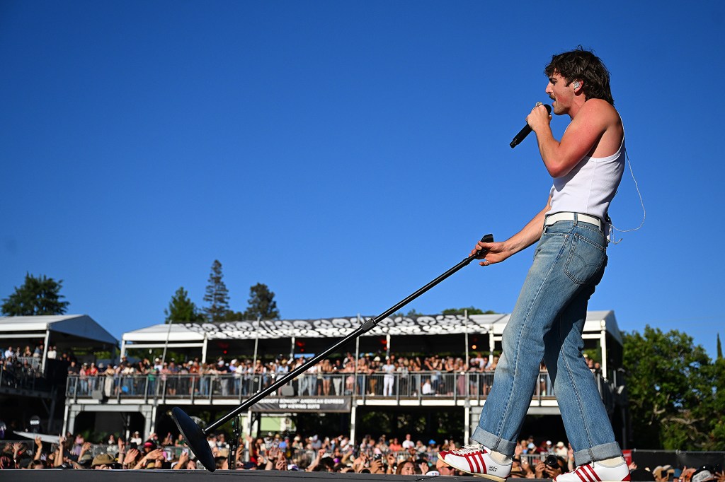 Benson Boone set to perform Super Bowl concert in San Francisco