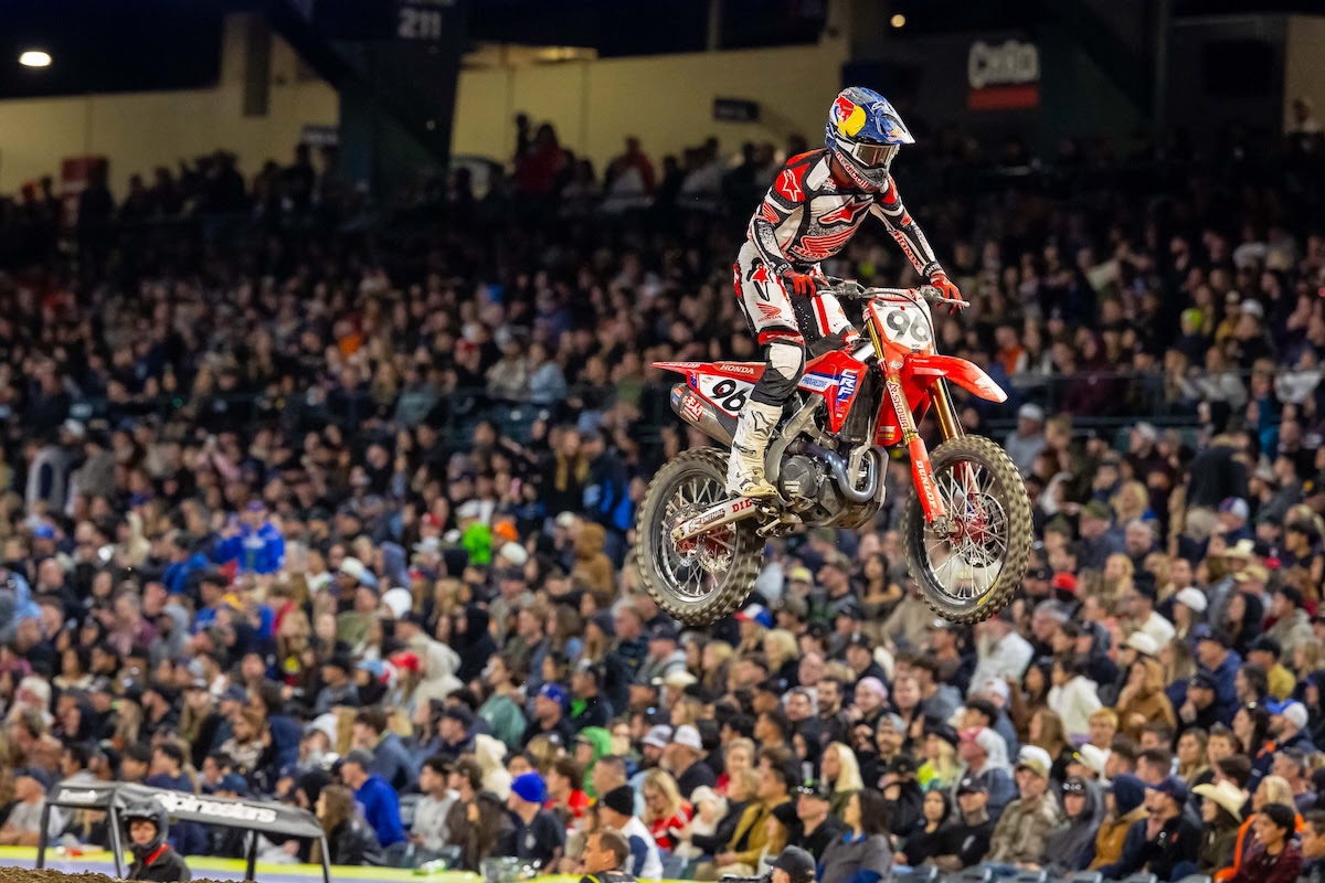 Sexton Stars In Anaheim Supercross Tilt