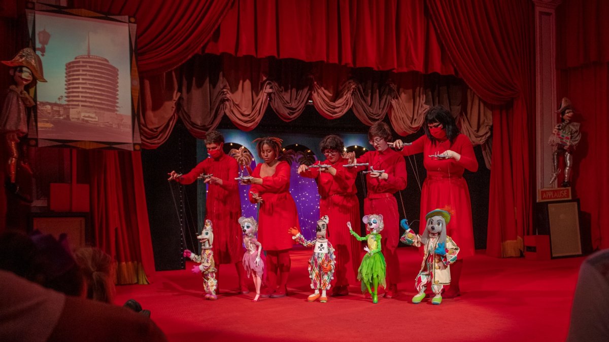 ‘Hooray LA!,’ SoCal’s sweetest stage show, is a local tour led by marionettes – NBC Los Angeles