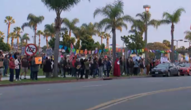 A group of San Diegans rally to stand in solidarity with Minneapolis