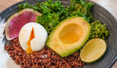 The cove brekkie bowl with quinoa, kale and avocado.