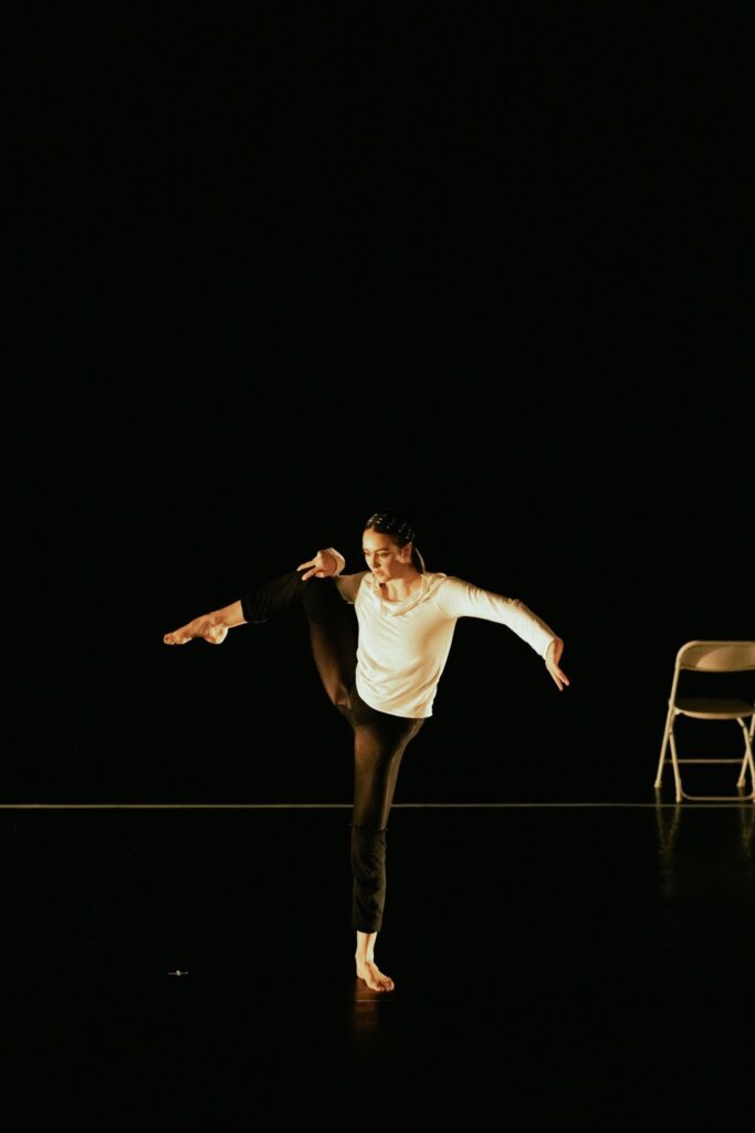 Dance at the Odyssey - TAQ Dance - "Cue", choreography by Sasha Marlan-Librett - Photo by Jonathan Young.