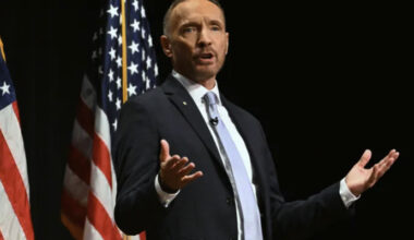 Oakland County executive discloses his, chief officers’ interests – The Oakland Press