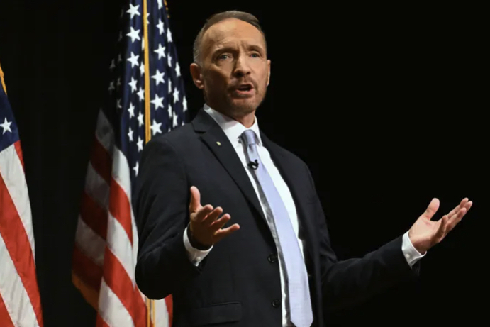 Oakland County executive discloses his, chief officers’ interests – The Oakland Press