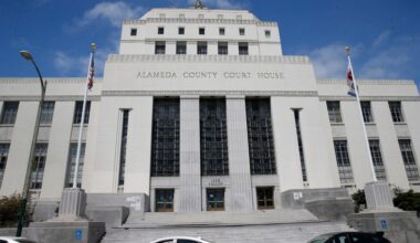 Oakland man acquitted of premeditated murder in 2023's first killing, but jury hangs on other charges