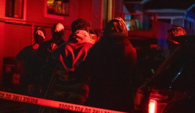 Oakland police seize dynamite, guns, after gunmen storm into suspected gambling den