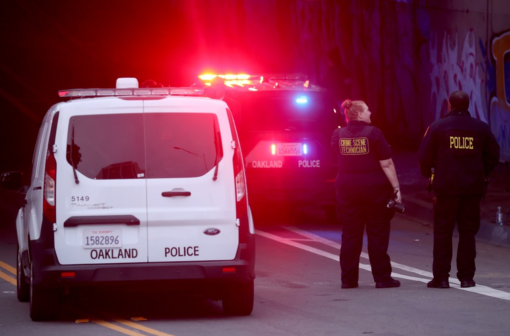 San Francisco cop injured during Oakland traffic stop