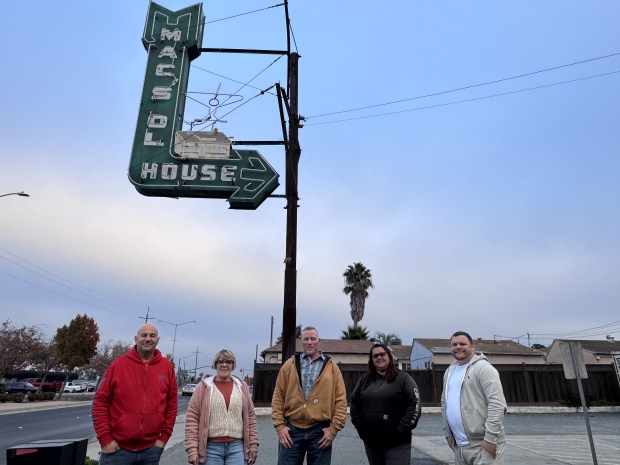 The new owners and operators of Mac's Old House, a well-known restaurant in Antioch that closed in June 2025, will reopen in 2026. The new owners, Joe Martinez (left in red) and Ron Harrison (middle in brown jacket) aim to reopen the restaurant in 2026. It will be operated by Sheri Vallero (second from left) and her children, Terriane Reed (in black) and Roger Born (far right), who have experience in the food industry. (Hema Sivanandam/Bay Area News Group)