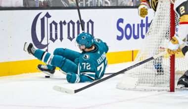 Hertl, Golden Knights Overpower Sharks 7-2