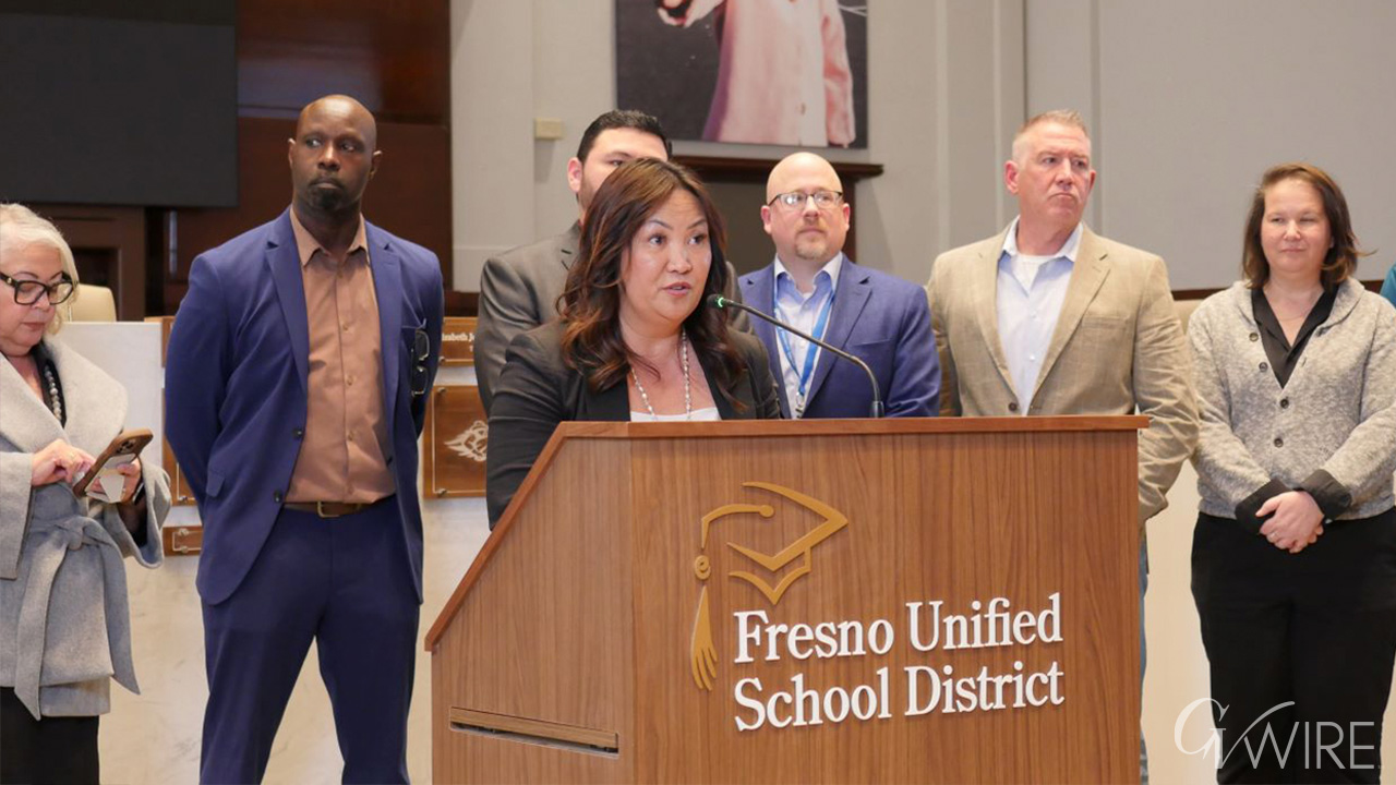 Fresno Unified and Union Leaders Address Retiree Health Care Concerns )