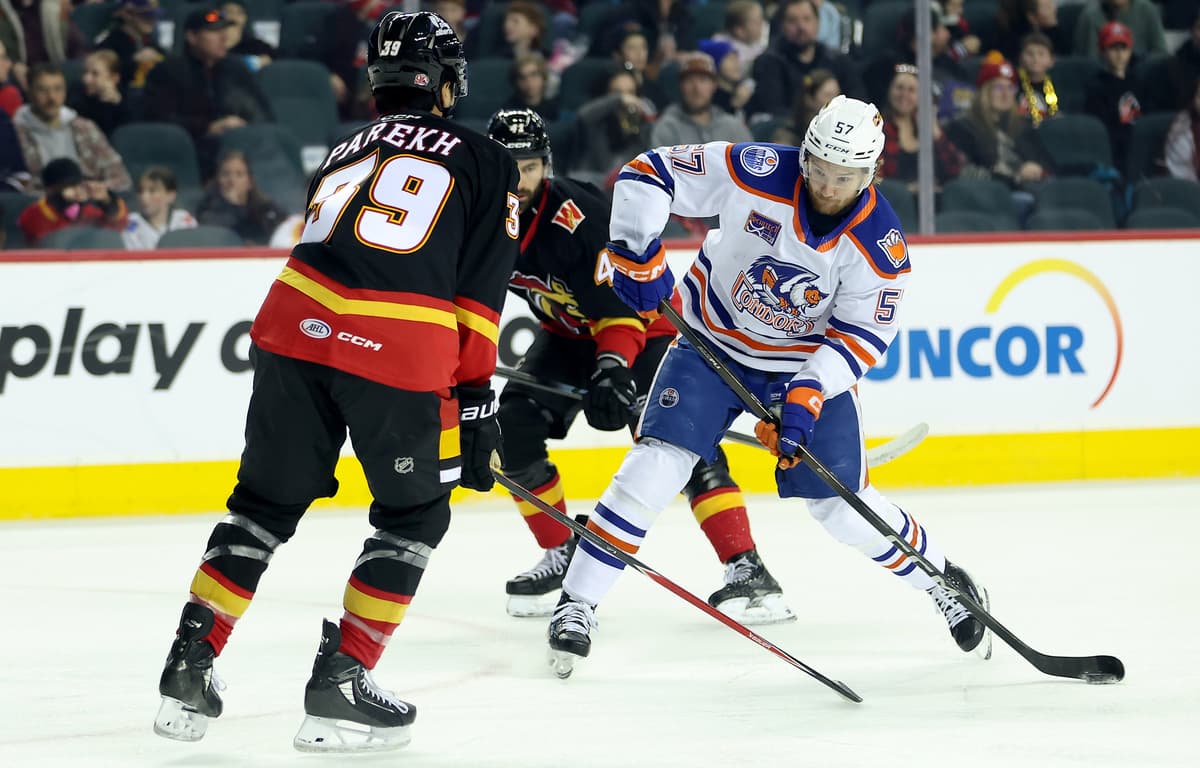 Condors continue to roll with a sweep of the Wranglers