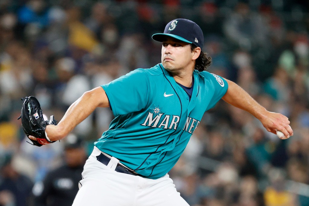 Padres sign veteran lefty Marco Gonzales to minor league deal