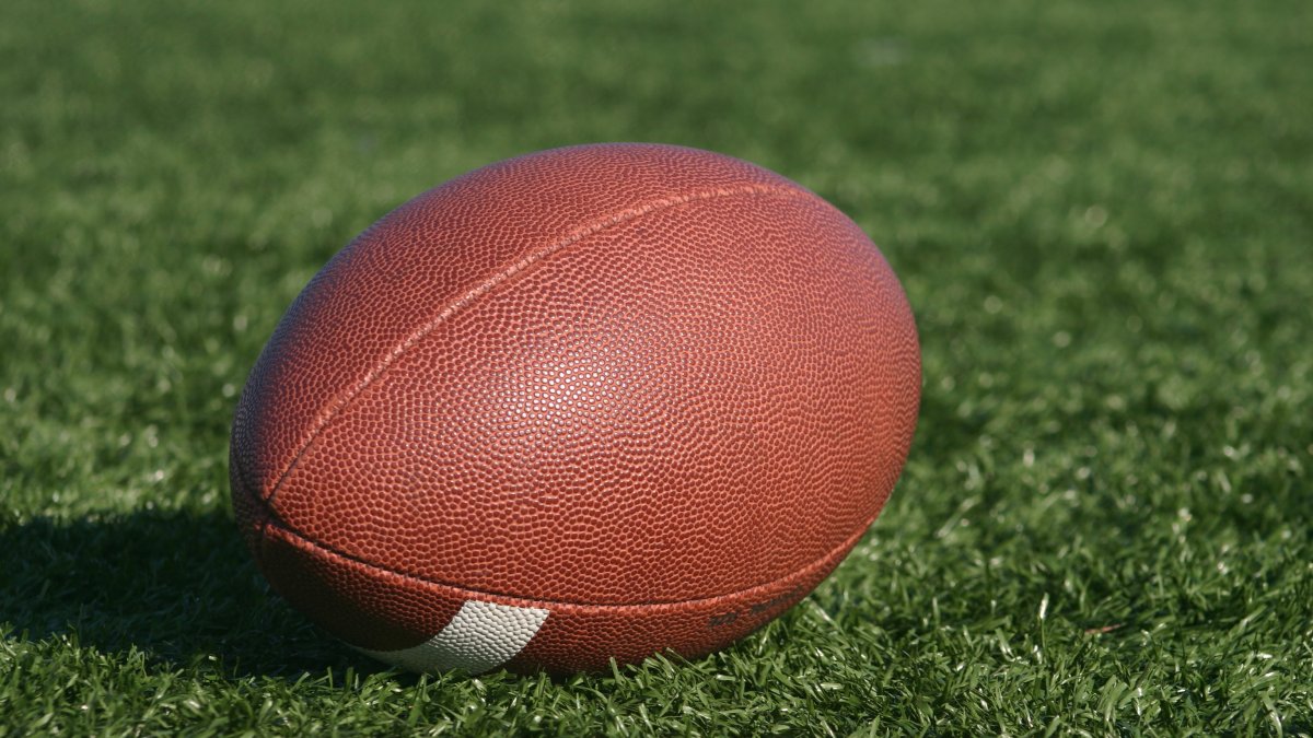 LA moves forward with repeal of ‘silly’ law on playing catch – NBC Los Angeles