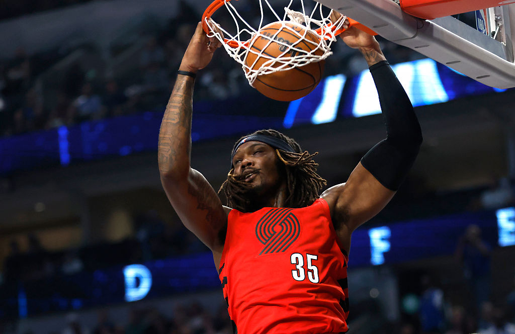 Should the Sacramento Kings & Trail Blazers make a deal?