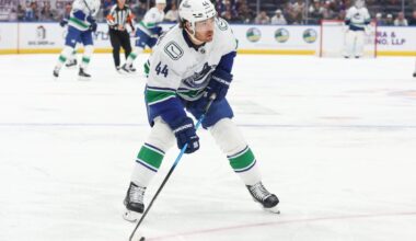 Canucks trade Kiefer Sherwood to San Jose Sharks for 2 draft picks, Cole Clayton