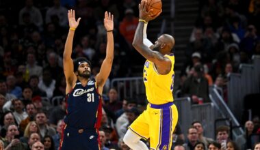 Cavaliers spoil LeBron James’ return, riding big 3rd quarter to 129-99 romp – NBC Los Angeles