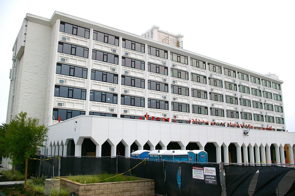 Two Point Loma residential conversions are traveling on different tracks – San Diego Union-Tribune