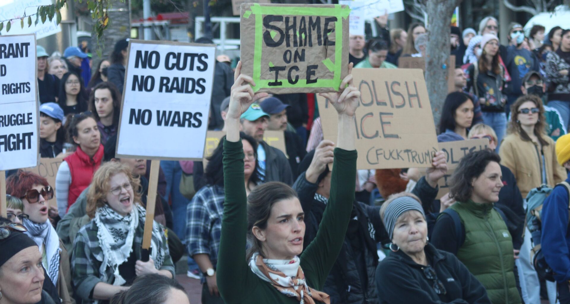Hundreds protest against ICE in S.F. after Minnesota killing