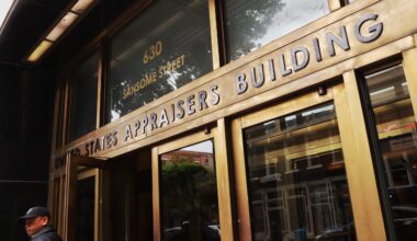 Federal judge says that ICE must improve holding cell conditions