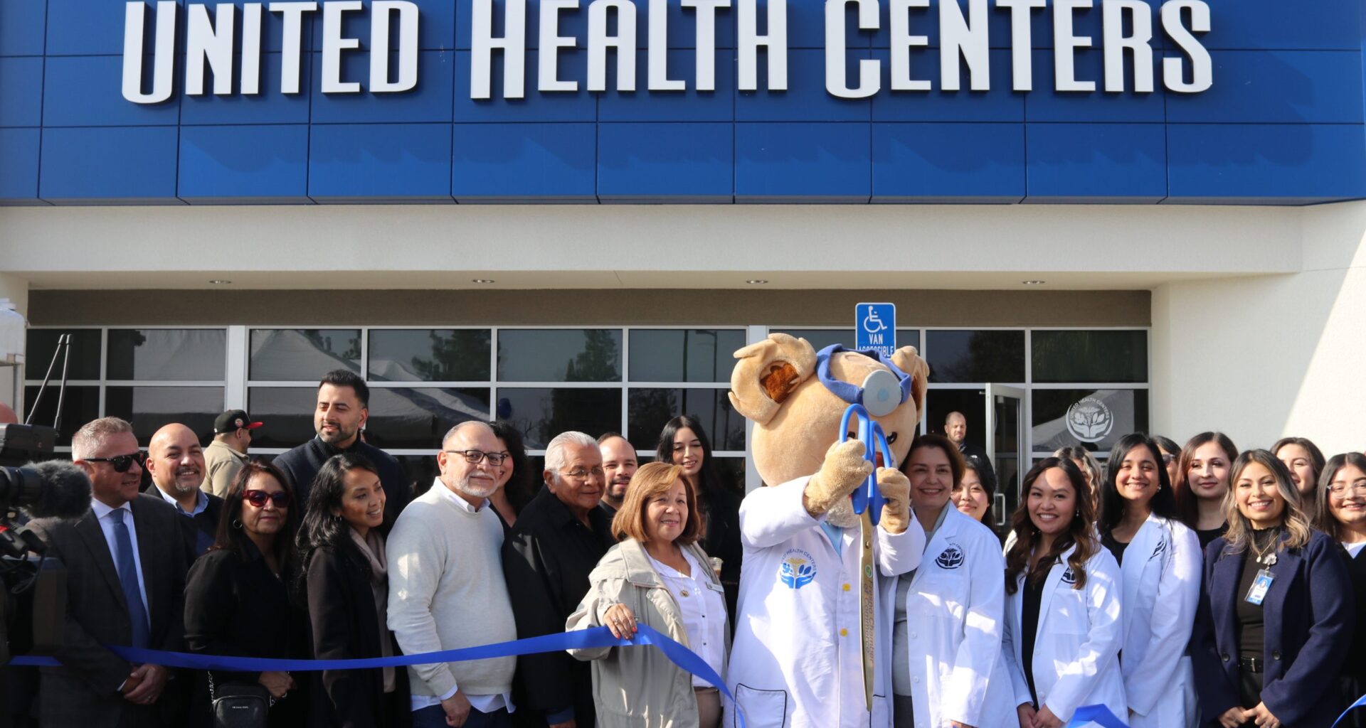 New Fresno health care facility opens west of freeway 99