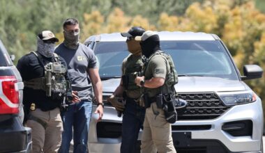 DOJ asks LA judge to pause new law banning masks on federal officers – Daily News