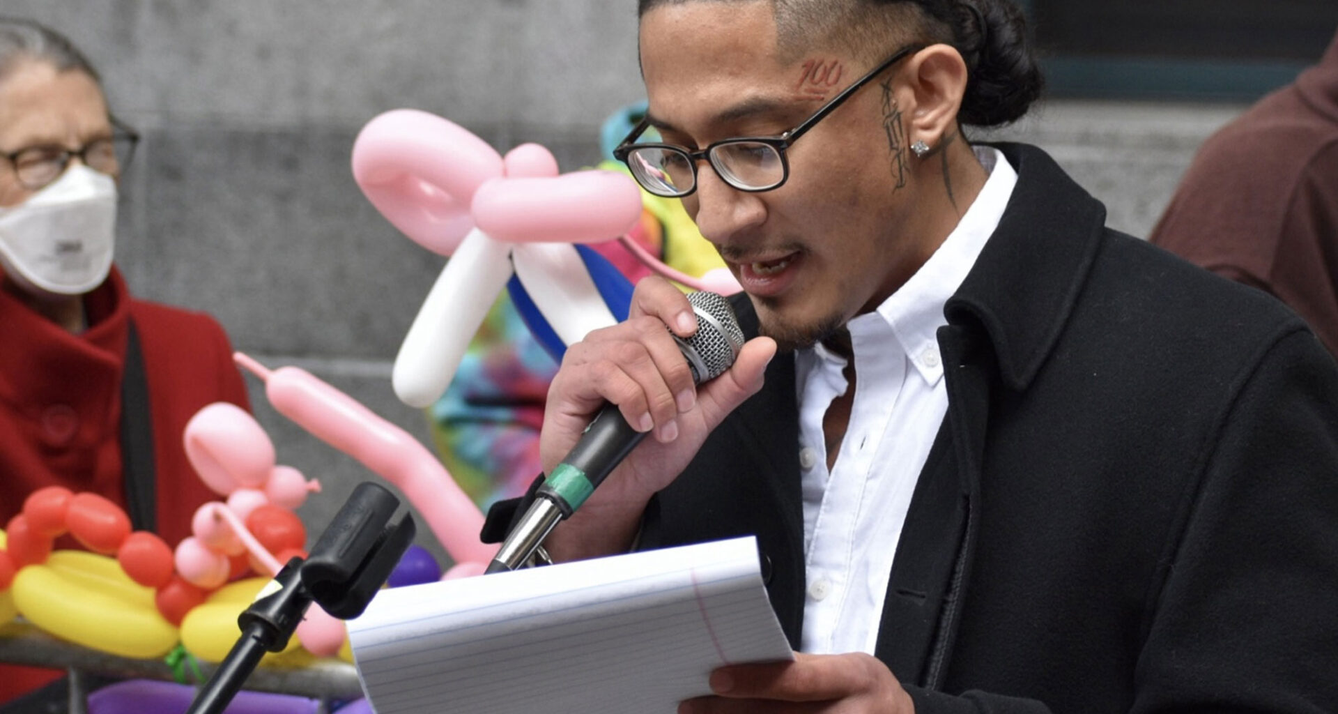 San Jose tattoo artist facing ICE detention awaits judge's decision as supporters rally