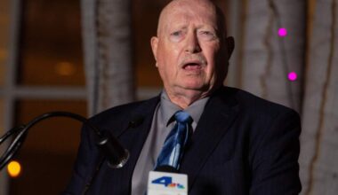 Harry Saltzgaver’s life story is a page turner – Press Telegram