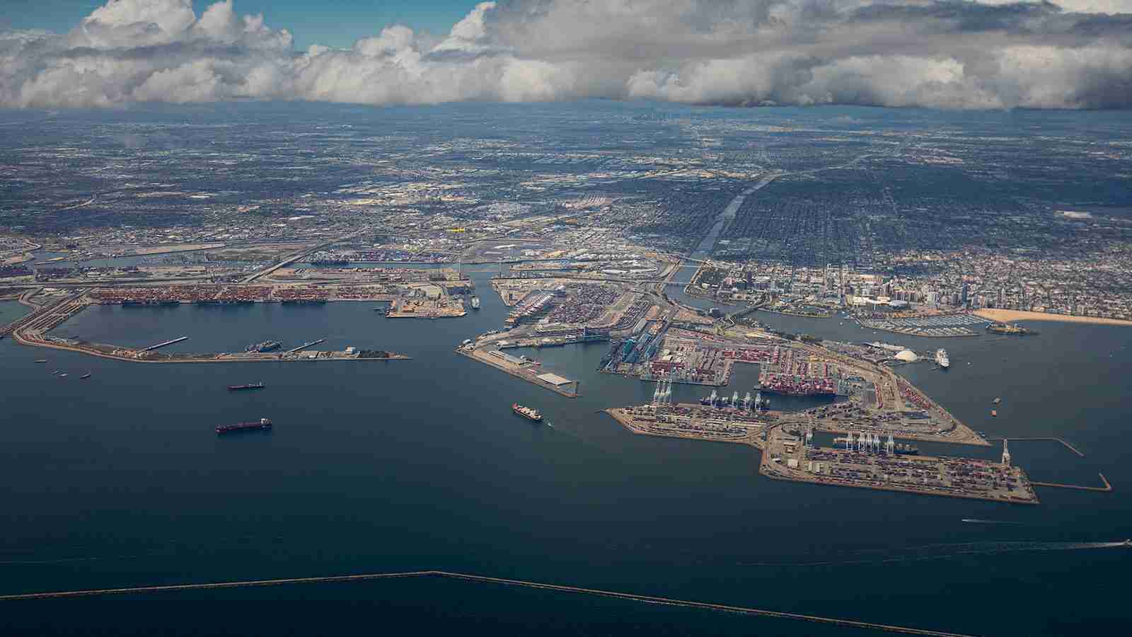 Long Beach charts new plan to double throughput by 2050