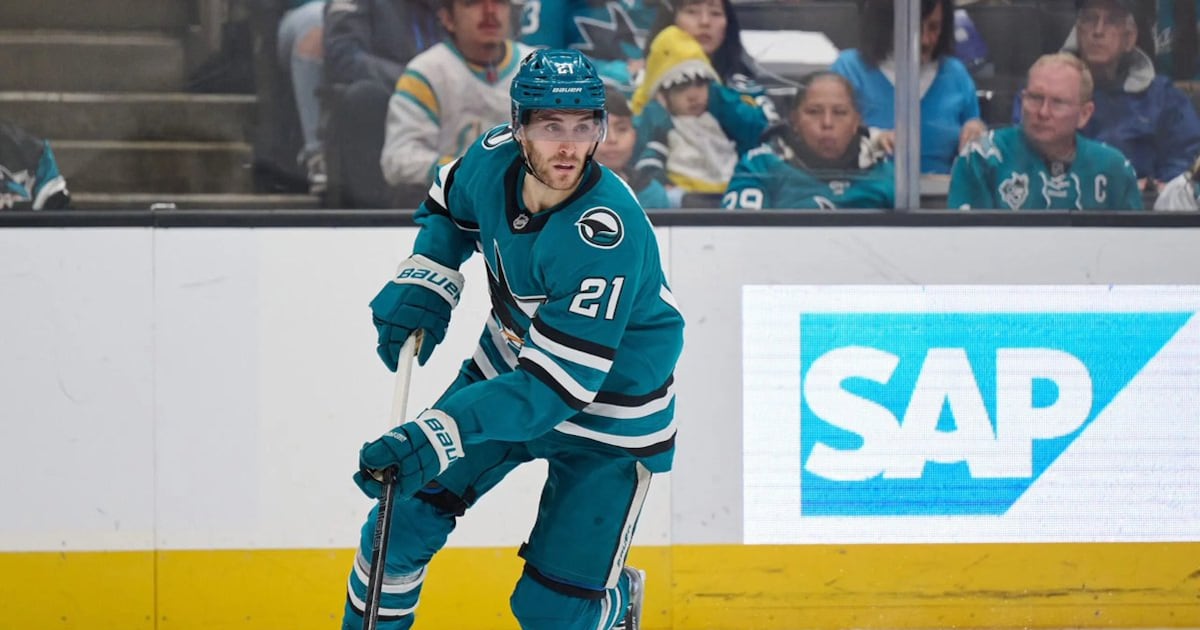 San Jose Sharks, Alex Wennberg agree to three-year extension