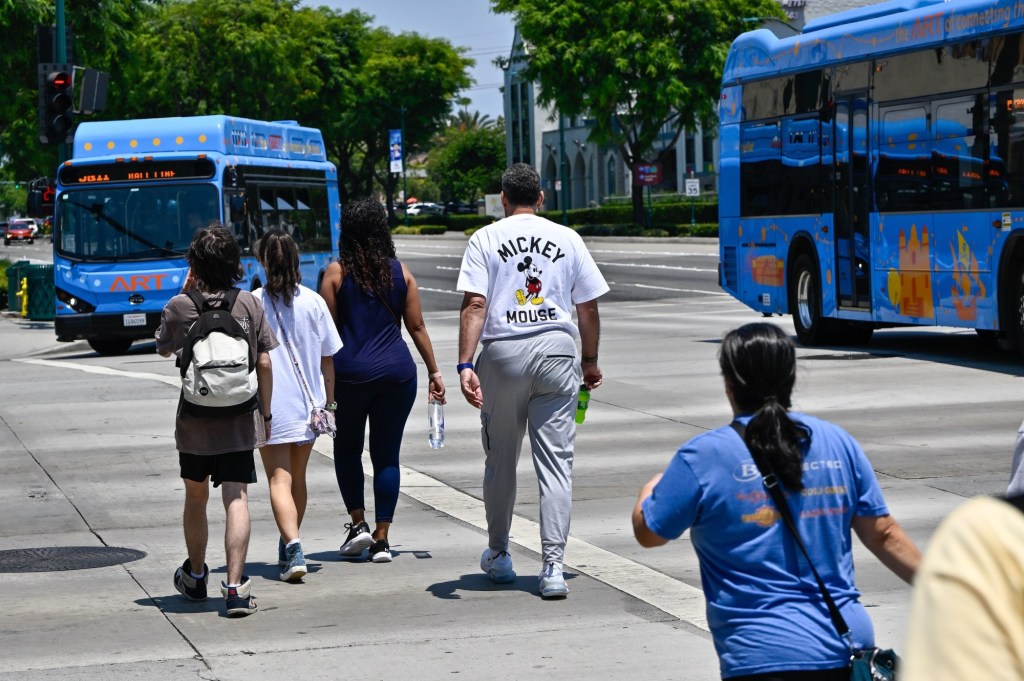 Anaheim Tourism Network, which shuttles visitors, others in resort area, to begin “wind-down” of operations – Orange County Register