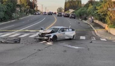Stolen vehicle rammed into Anaheim store in $1 million jewelry heist; suspects later crash in getaway cars – Orange County Register