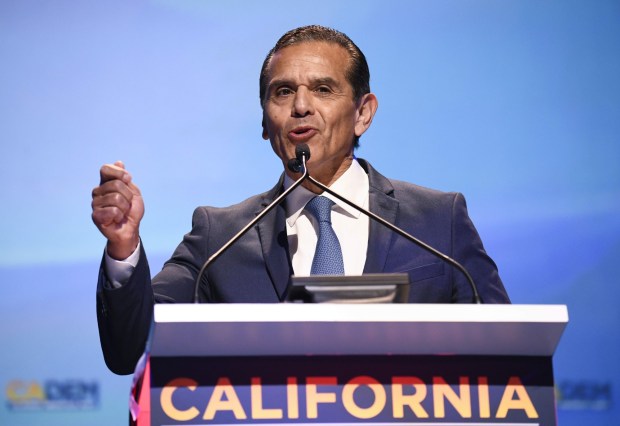 Democratic gubernatorial candidate Antonio Villaraigosa speaks at the 2018 California Democrats State Convention Saturday, Feb. 24, 2018, in San Diego. (AP Photo/Denis Poroy)