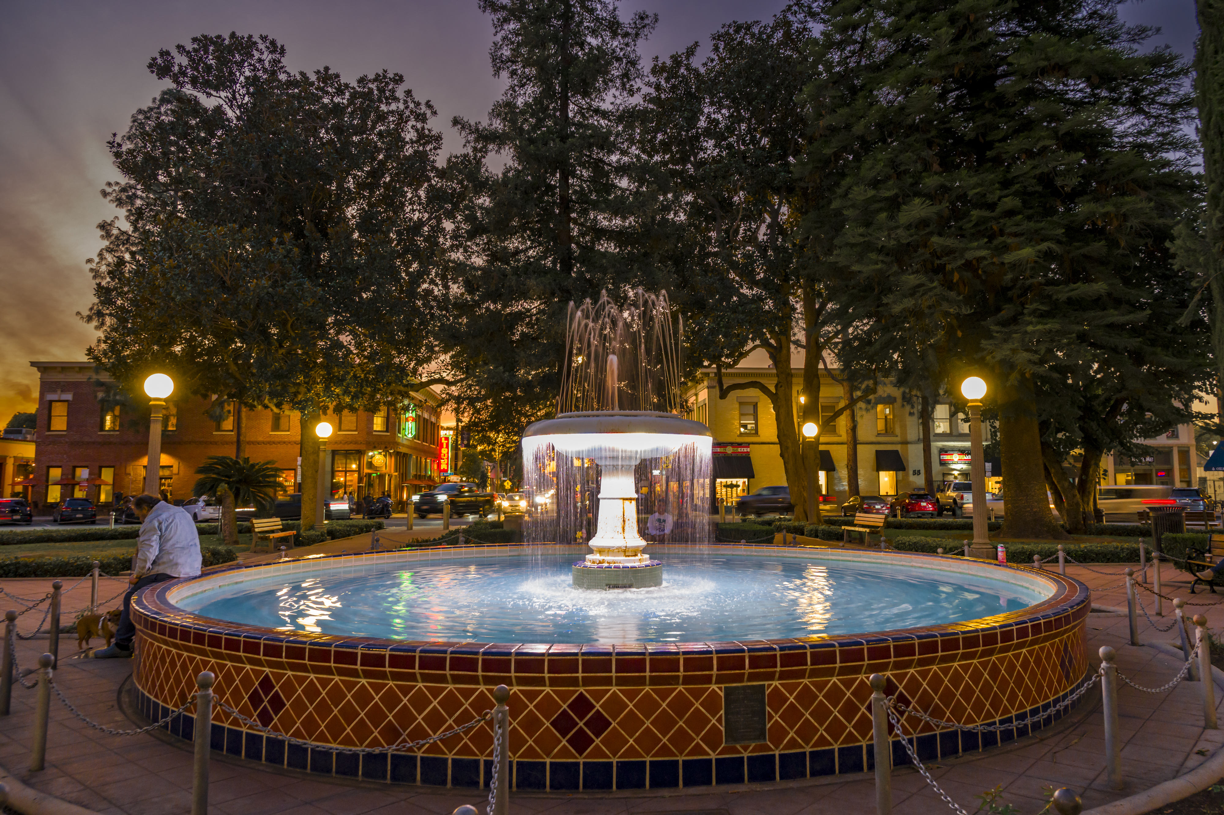 The fountain in Plaza Square Park in the Old Towne...