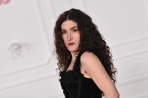 Kate Berlant at the "Wuthering Heights" World Premiere held at the TCL Chinese Theatre on January 28, 2026 in Los Angeles, California.