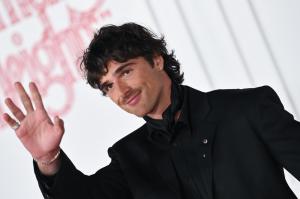 Jacob Elordi at the "Wuthering Heights" World Premiere held at the TCL Chinese Theatre on January 28, 2026 in Los Angeles, California.