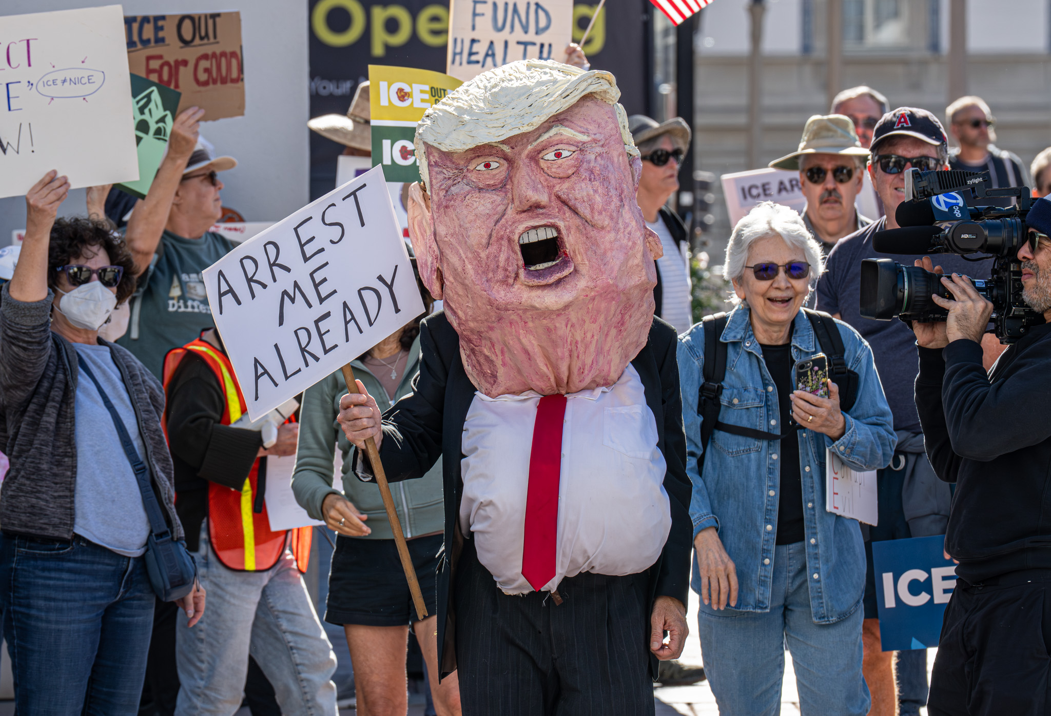 Noel Rhodes cosplaying as Donald Trump during an ICE protest...