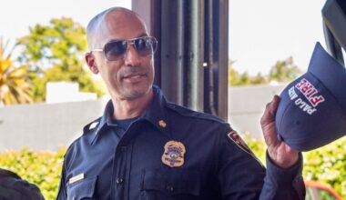 Former Palo Alto fire chief sues city