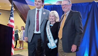 Pacific Beach Town Council honorary mayor and others at annual dinner