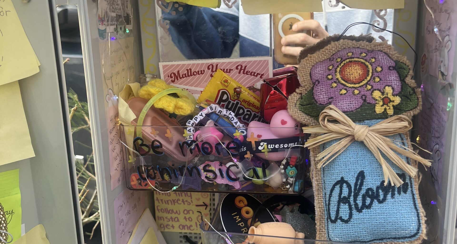 Trading trinkets, building community in Old Town Clovis