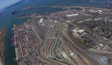 Port of Oakland ends 2025 with stable cargo volumes