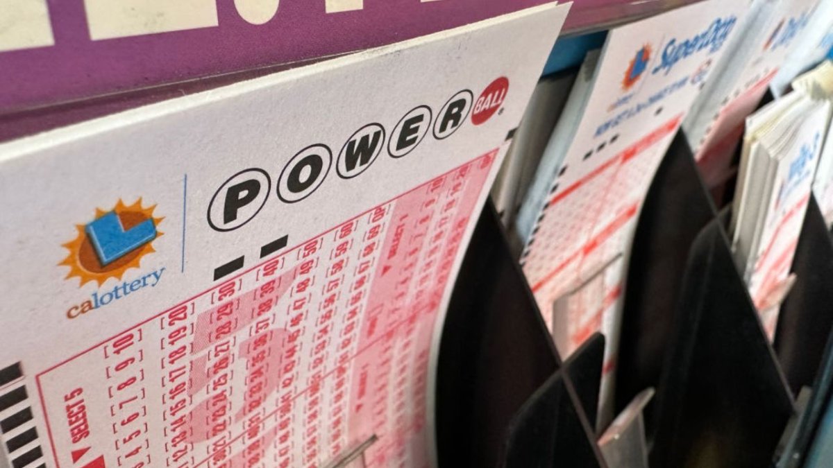 Powerball ticket worth $812,200 sold at Moorepark gas station – NBC Los Angeles
