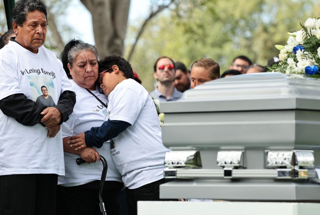 Family of Orange County man who died in ICE detention sues prison operator – Daily Breeze