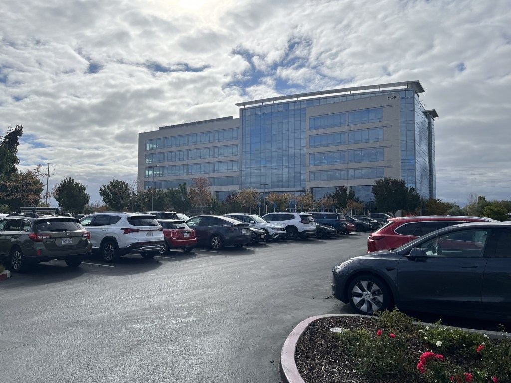 Apple starts to set up shop for tech titan's big San Jose expansion