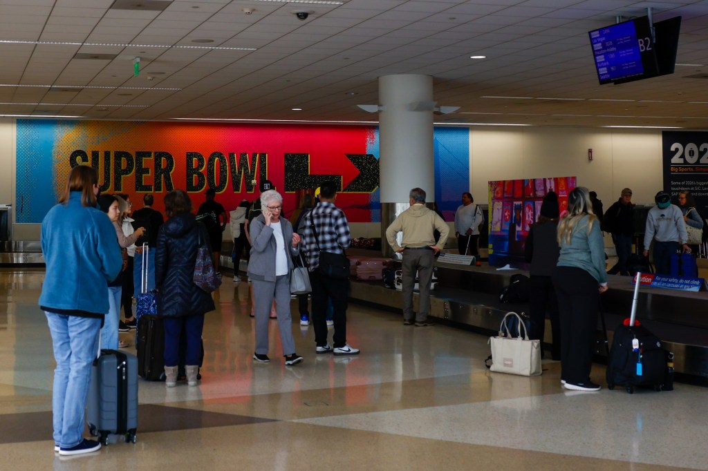 San Jose, Oakland airports suffered rough start to holiday travel