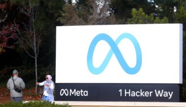 Facebook app owner Meta decides to chop hundreds of Bay Area jobs