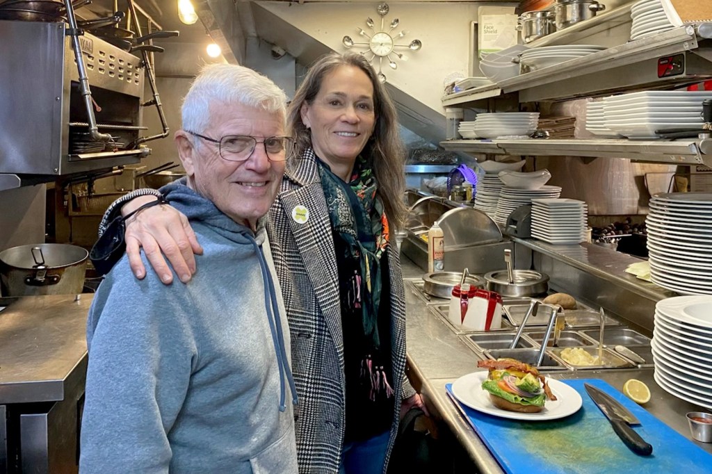 Paul Dobson, who through his restaurant helped shape the cultural and civic life of San Diego, dies at 82 – San Diego Union-Tribune