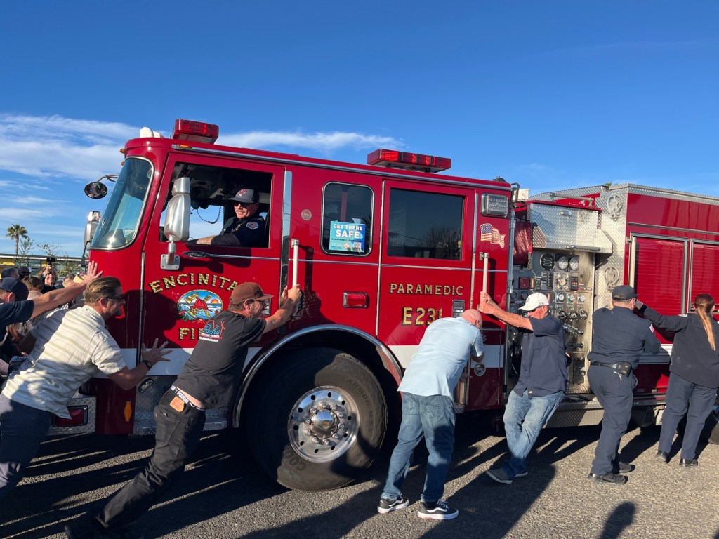 Encinitas firefighters celebrate grand opening of temporary station – San Diego Union-Tribune